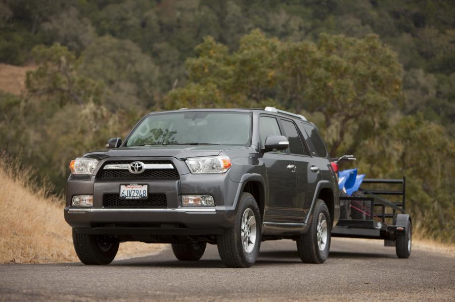  Toyota 4Runner 2010 года  (фото 10 из 84)
